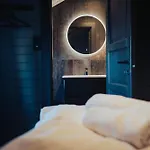 호텔 스비노야 로르부어 스볼베르