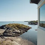 Svinoya Rorbuer Hotell 4*