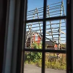 Svinoya Rorbuer 4* Svolvær