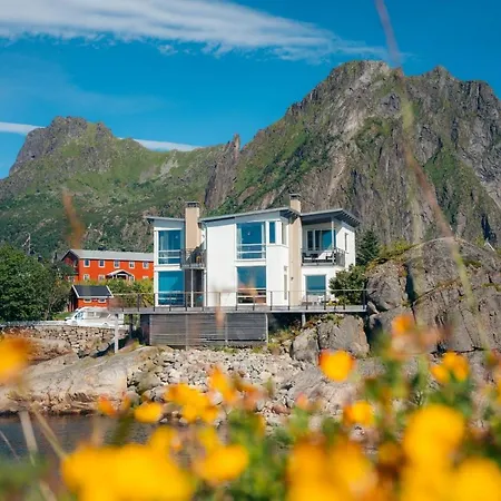 Svinoya Rorbuer Ferienpark 4*