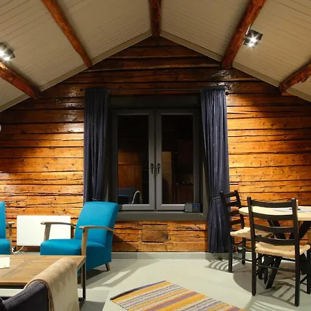 Svinoya Rorbuer Ferienpark 4*