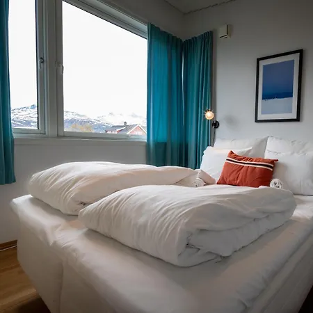Svinoya Rorbuer 4* Svolvær