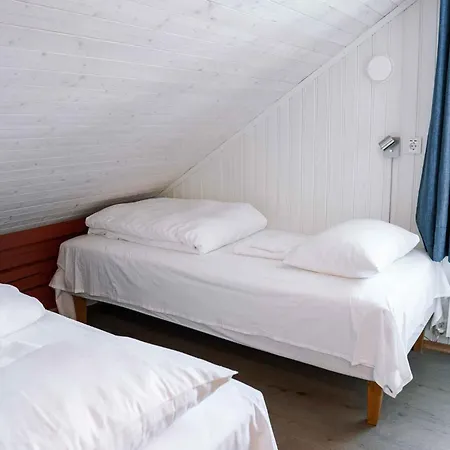 Svinoya Rorbuer 4* Svolvær