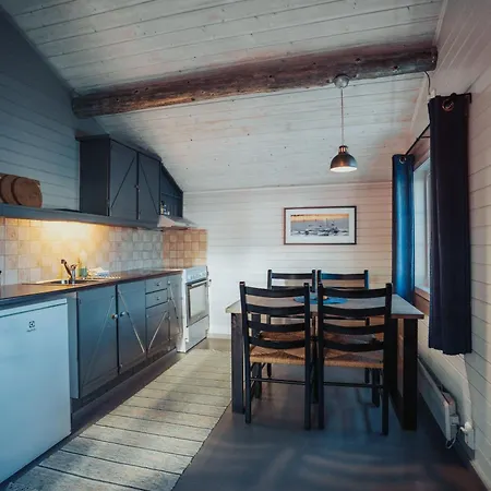 Hotel Svinoya Rorbuer 4*
