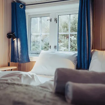 Hotel Svinoya Rorbuer 5*