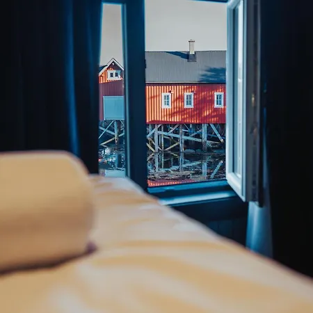 Svinoya Rorbuer 5* Svolvær