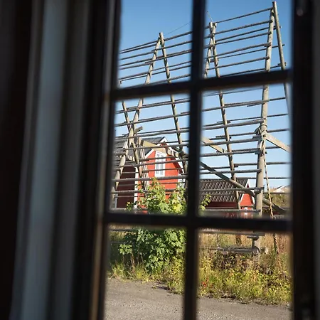 Svinoya Rorbuer 4* Svolvær