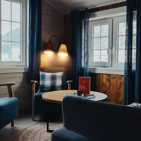 Svinoya Rorbuer 5* Svolvær