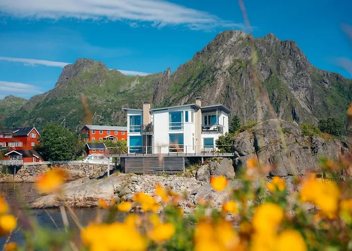 Svinoya Rorbuer Hotell 4*