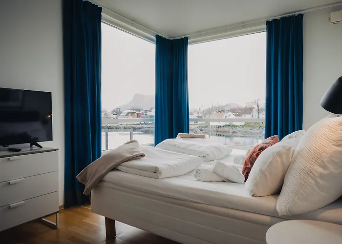 Svinoya Rorbuer Hotell 4*