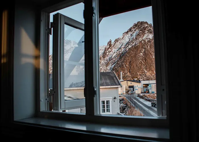 Hotell Svinoya Rorbuer 4*