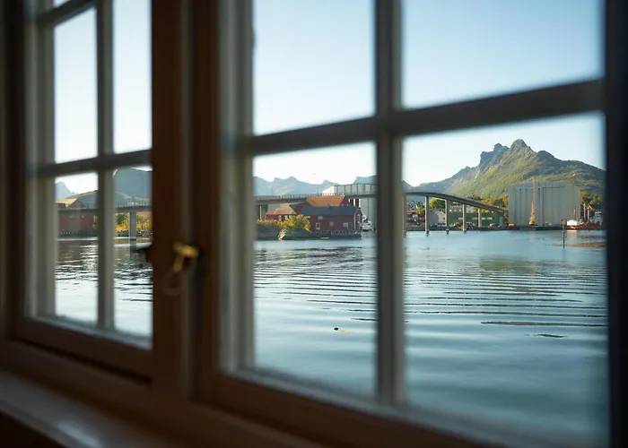 Svinoya Rorbuer 4* Svolvær