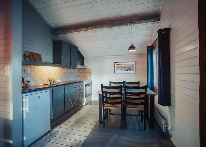 Hotell Svinoya Rorbuer 4*